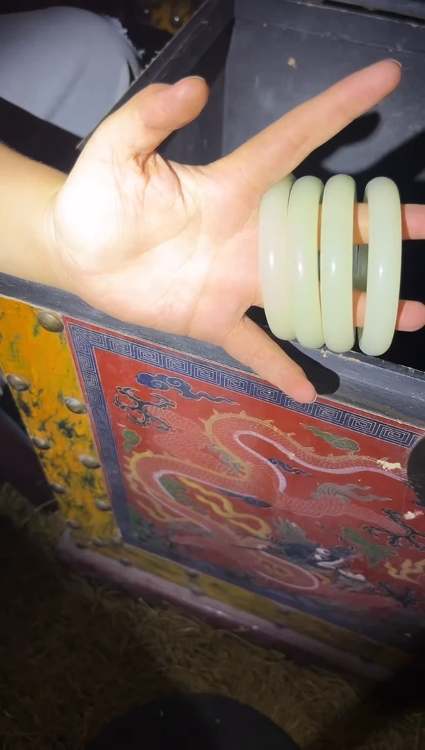 白色细条4只.....