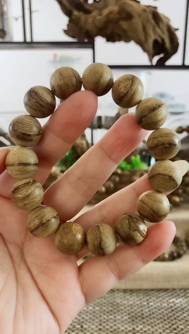 沉香手串达拉干百年老料15+MM单圈