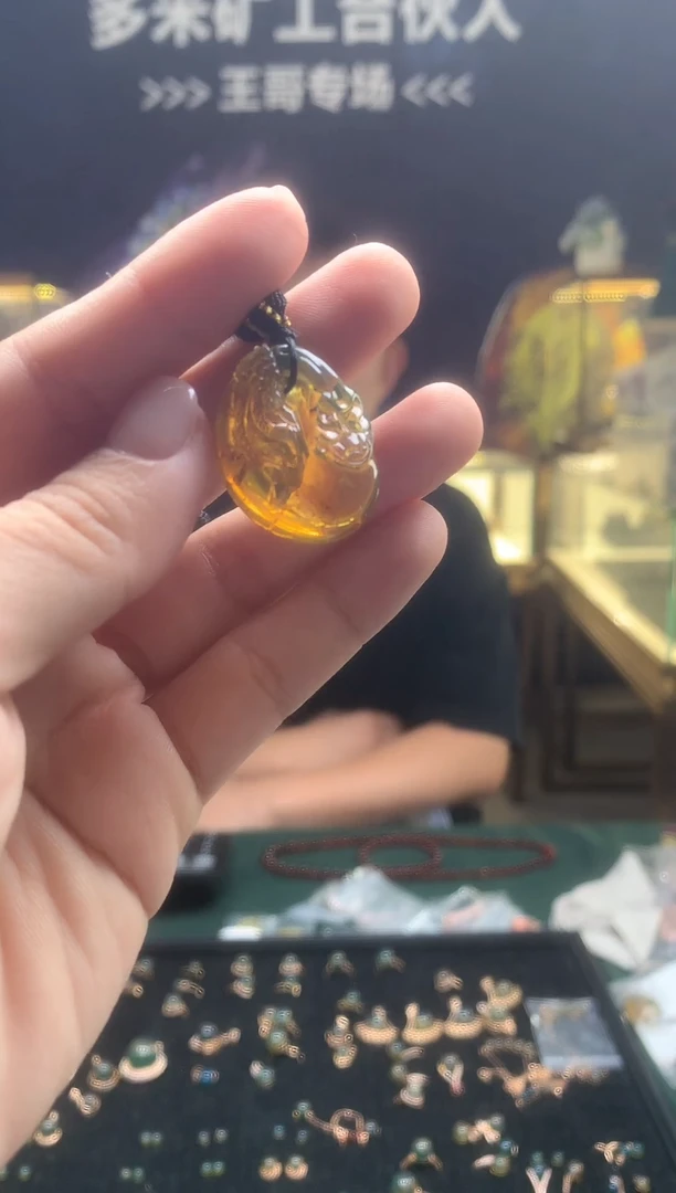 琥珀颈饰未镶嵌多米矿工严选
