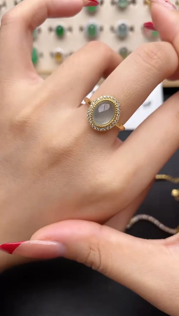 【闪购商品】翡翠戒指银S925镶嵌一物一证一礼盒