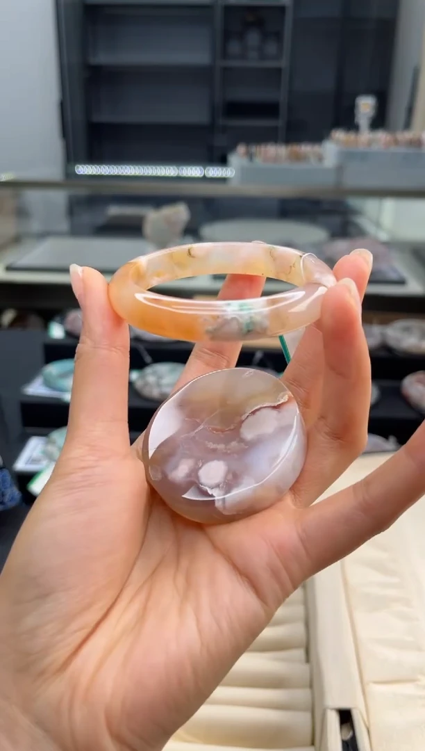 石英质玉手镯未镶嵌55圈口（赠送镯心）8887