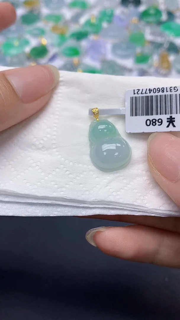 翡翠未镶嵌颈饰天然缅甸a货翡翠