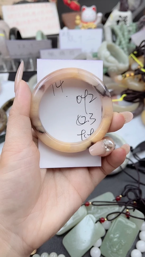 未镶嵌手镯石英质玉092