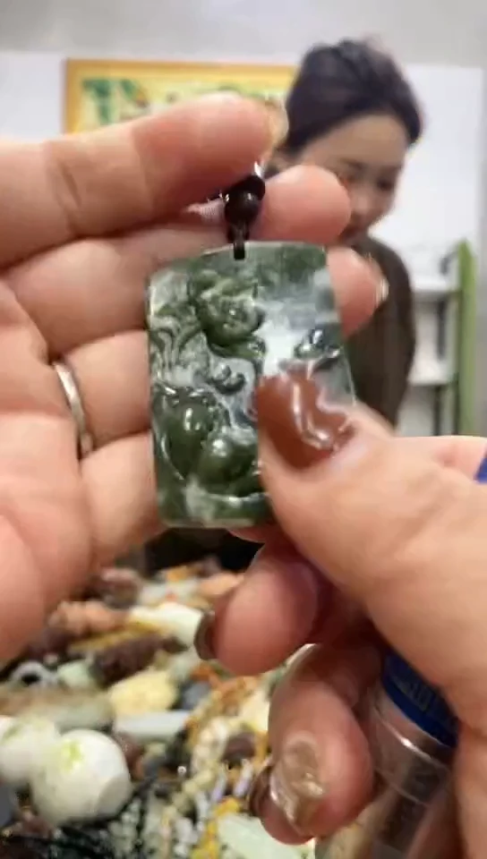 未镶嵌岫玉挂件