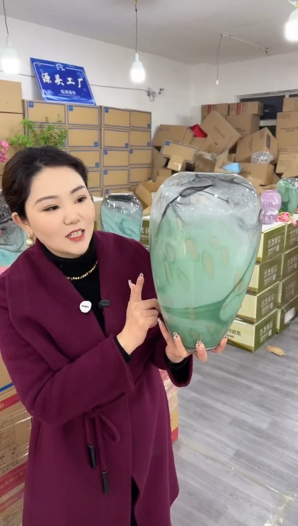 【闪购商品】琉璃泰新花器U-1晚