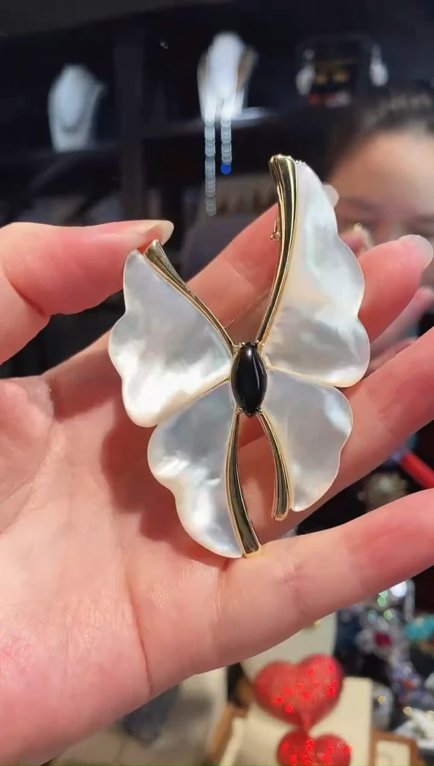 仿水晶铜合金高货 白贝 妖姬蝴蝶