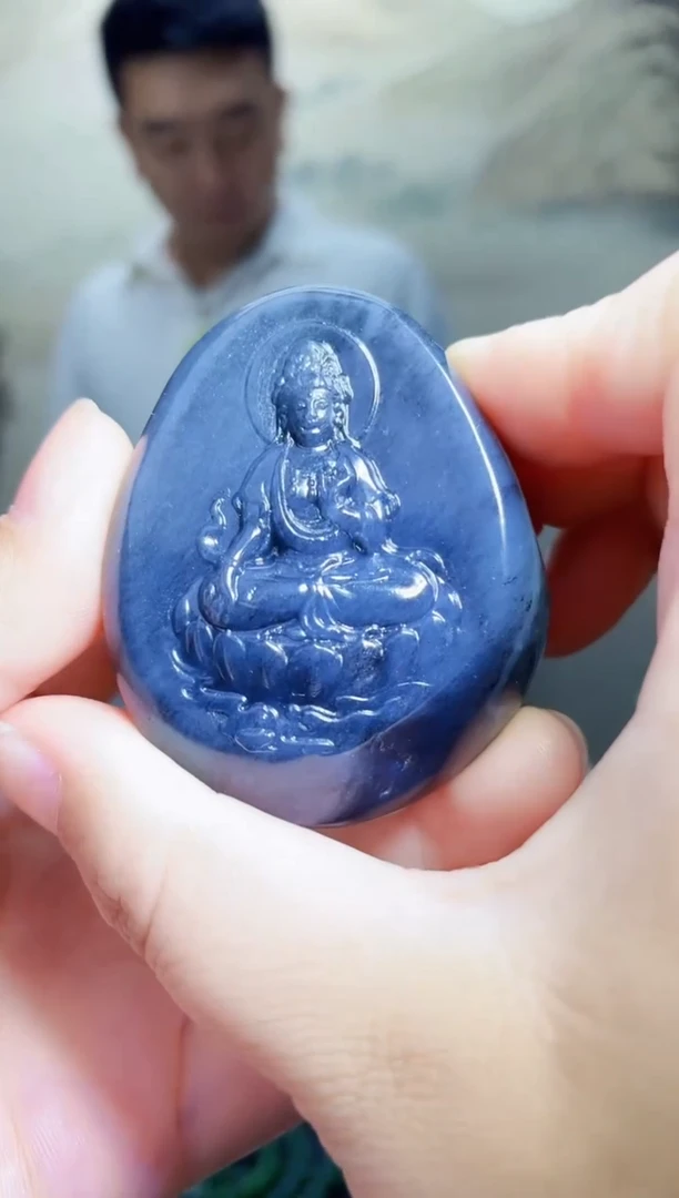 和田玉未镶嵌颈饰1