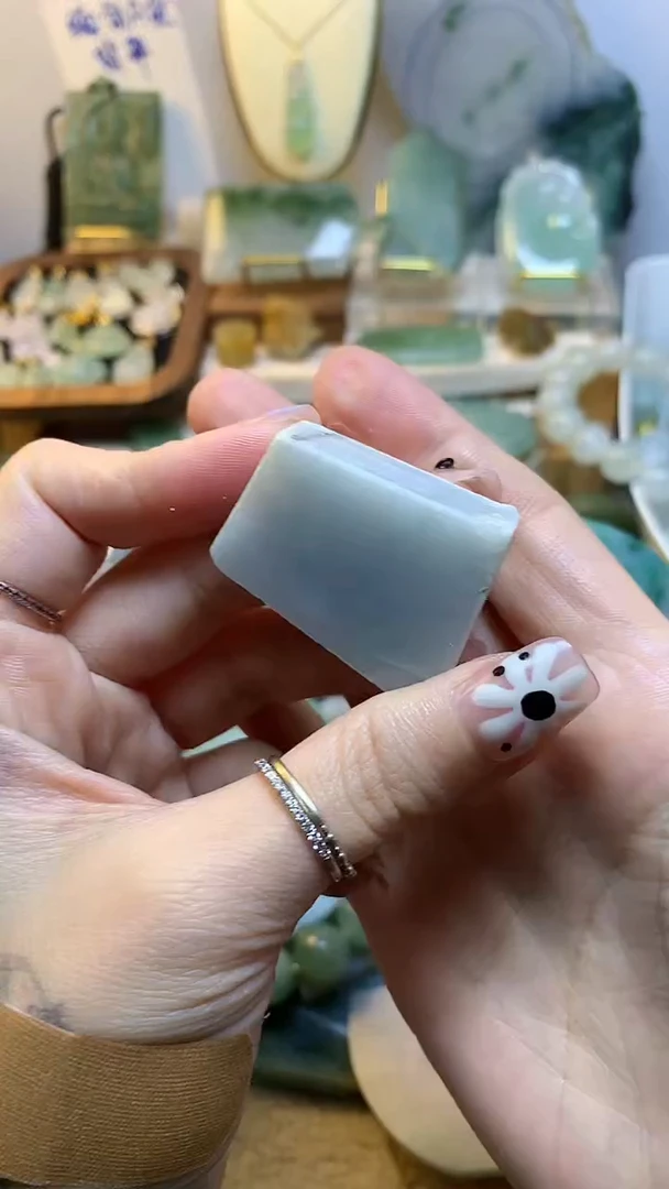 未镶嵌挂件翡翠缅甸A货翡翠,没有运费险,有纹有裂