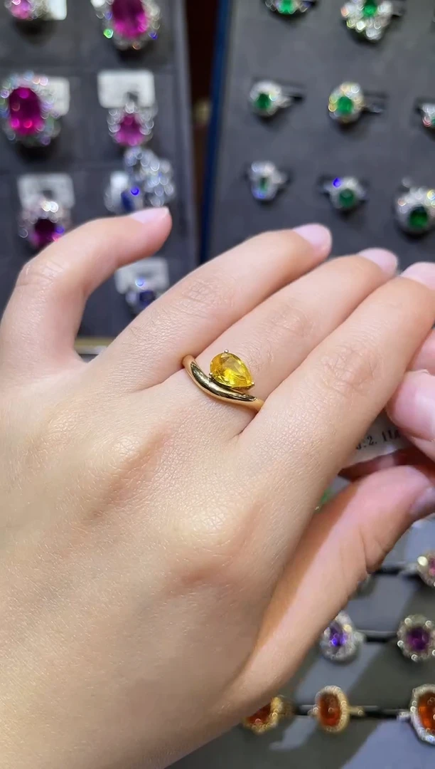 【闪购商品】彩色蓝宝石戒指18K金镶嵌1.15ct