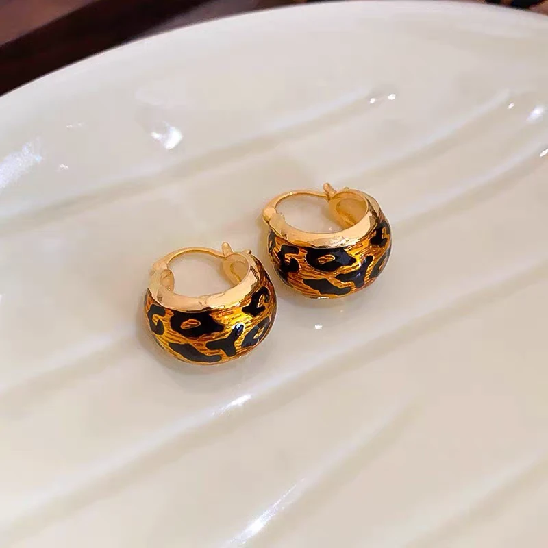 铜合金耳饰 a693铜合金颖宝同款高级感滴油豹纹菜篮子时尚耳饰