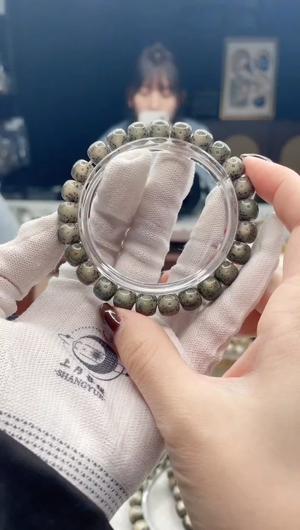 手串星月菩提M27 T059 9X8 D05