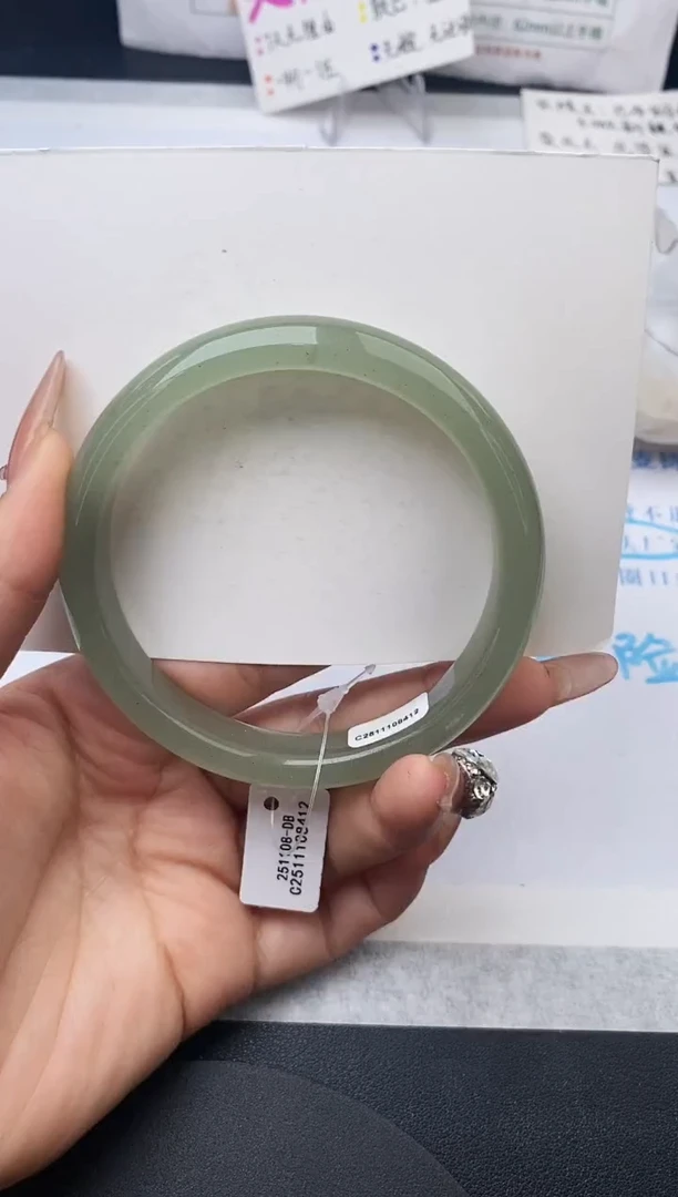 未镶嵌手镯石英质玉w122-DB64+