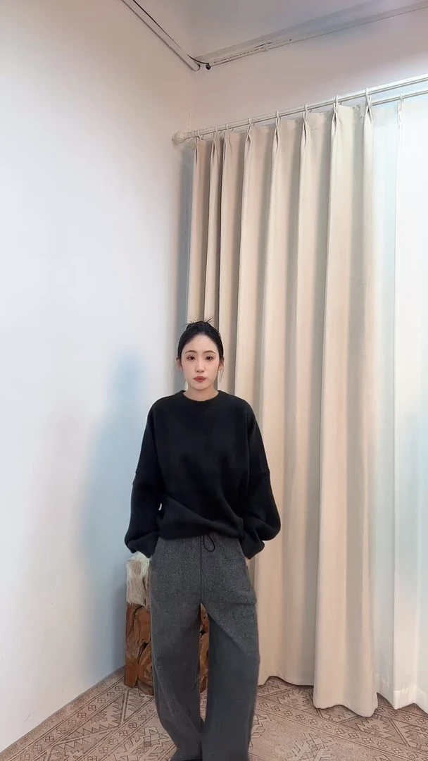 21女士时尚搭配裤子