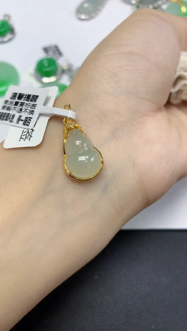 颈饰未镶嵌翡翠天然缅甸翡翠A货多样性发一件
