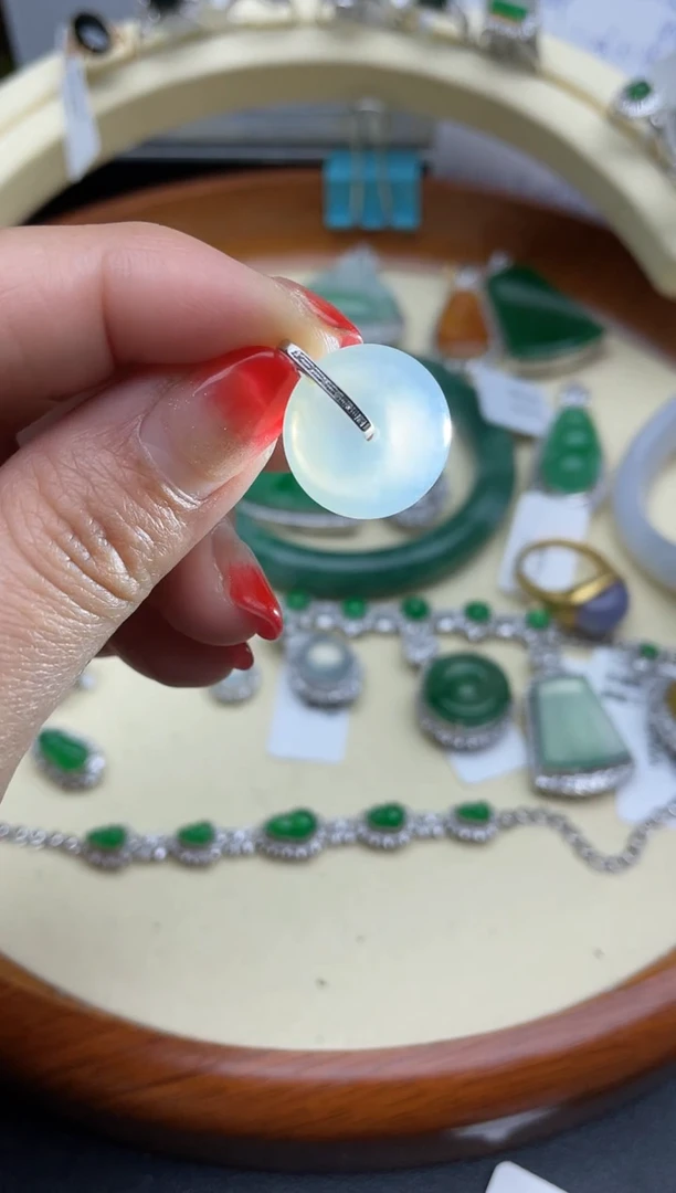 【闪购商品】翡翠颈饰18K金镶嵌回流寄售，不退不换