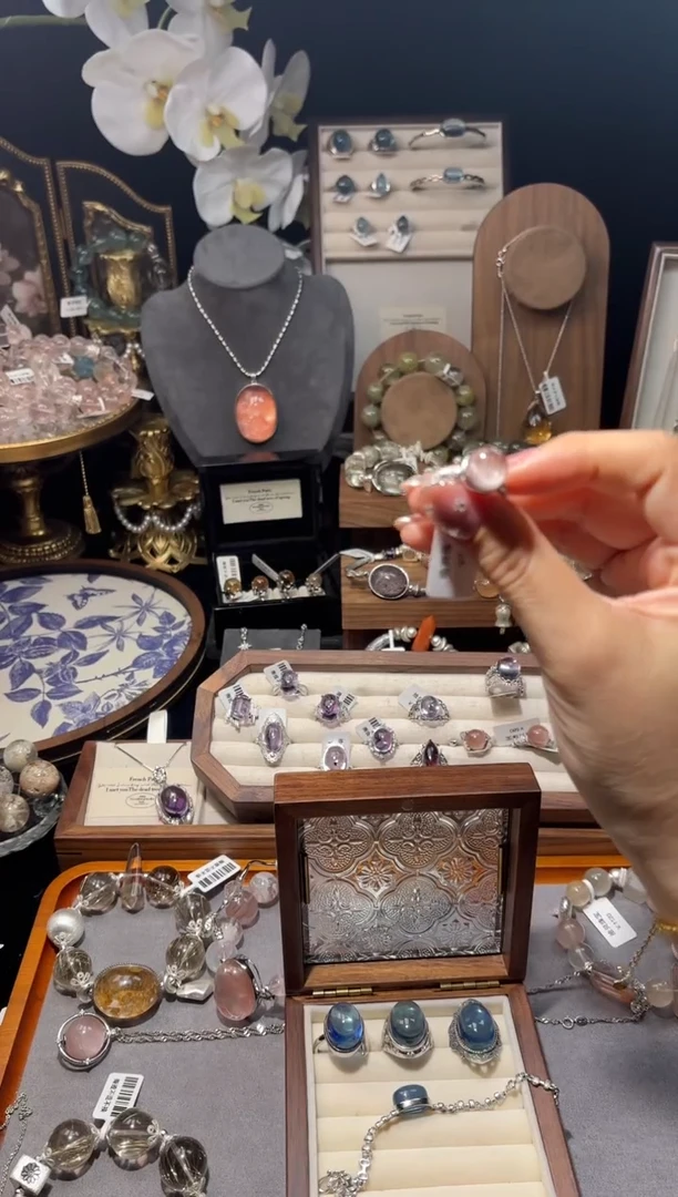 【闪购商品】水晶手链银S925镶嵌兔毛