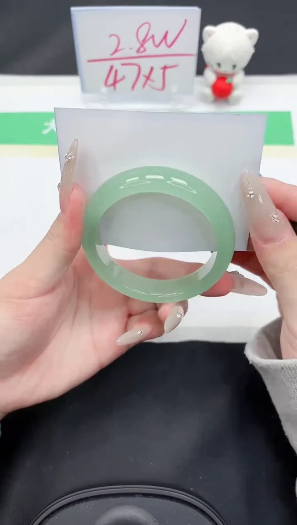 【闪购商品】石英质玉手镯未镶嵌160-55.7