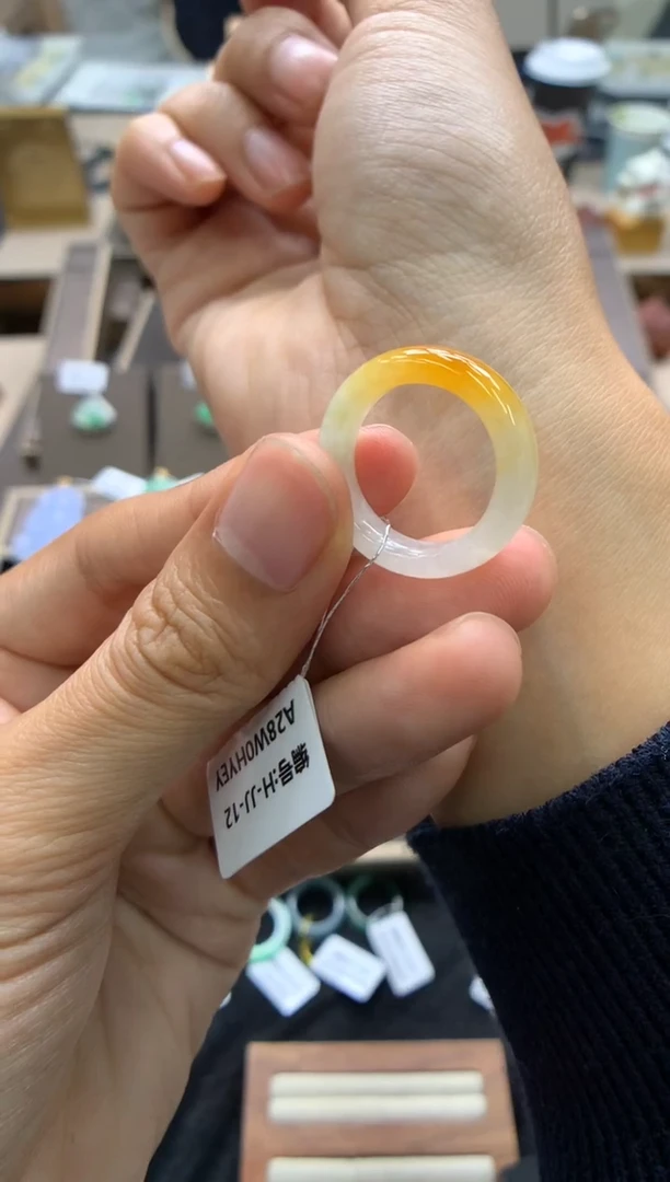 颈饰未镶嵌翡翠戒圈11.5#