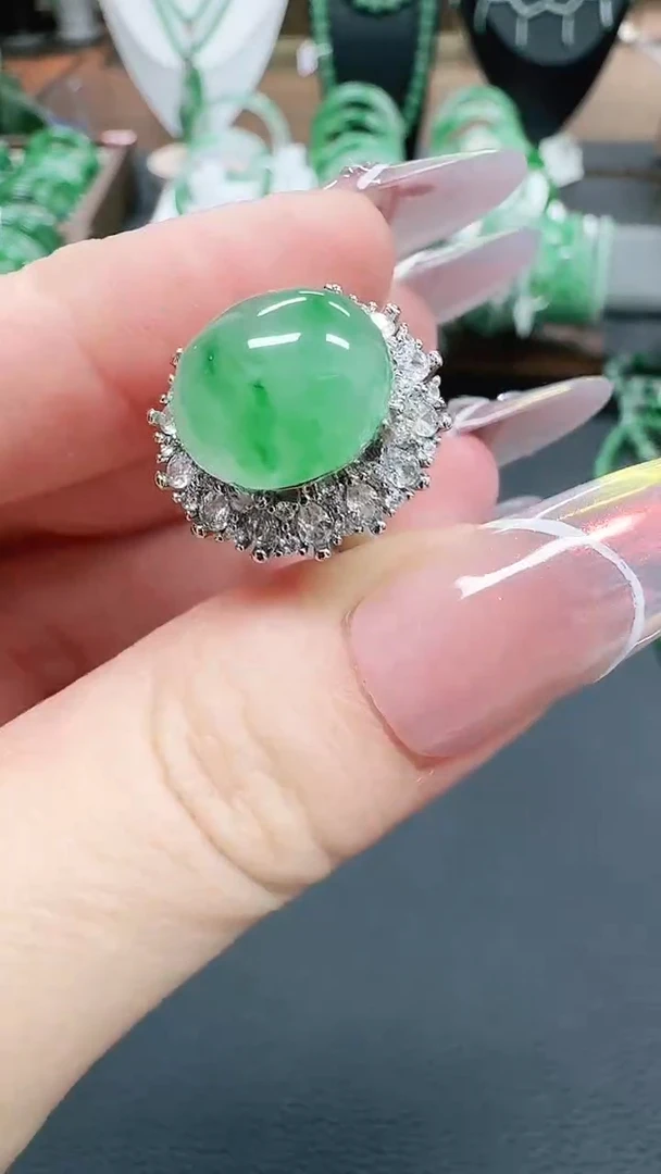 未镶嵌1石英质玉（非洲翠）/1736