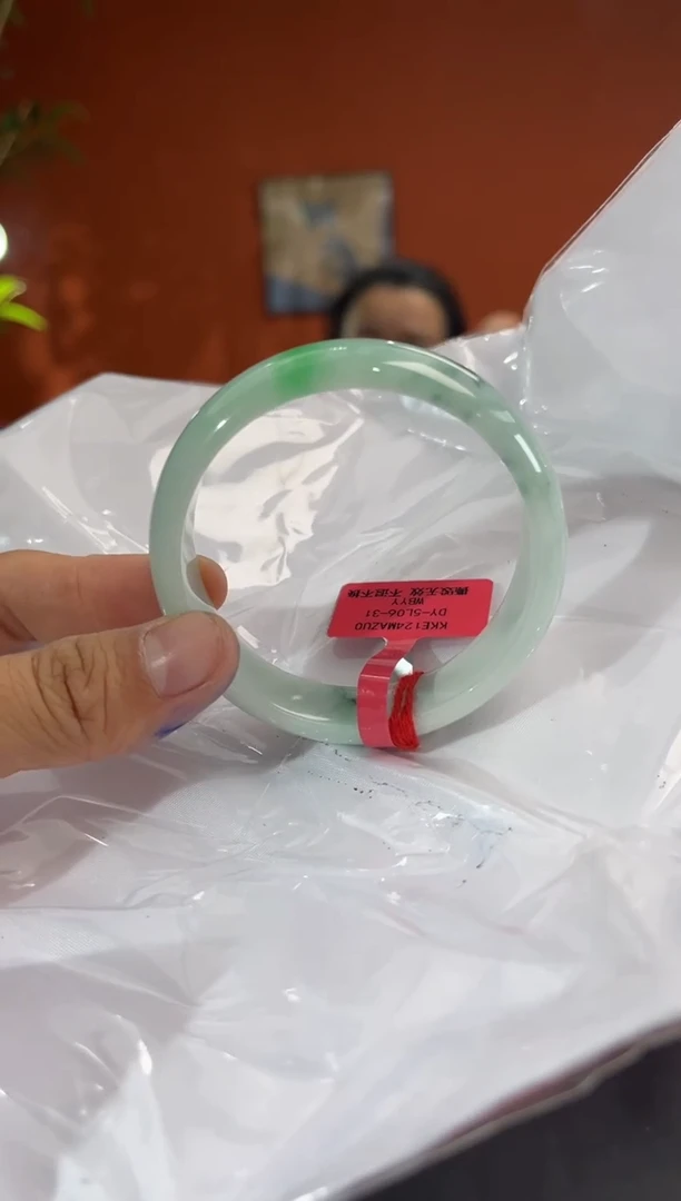 未镶嵌手镯翡翠翡翠手镯 54