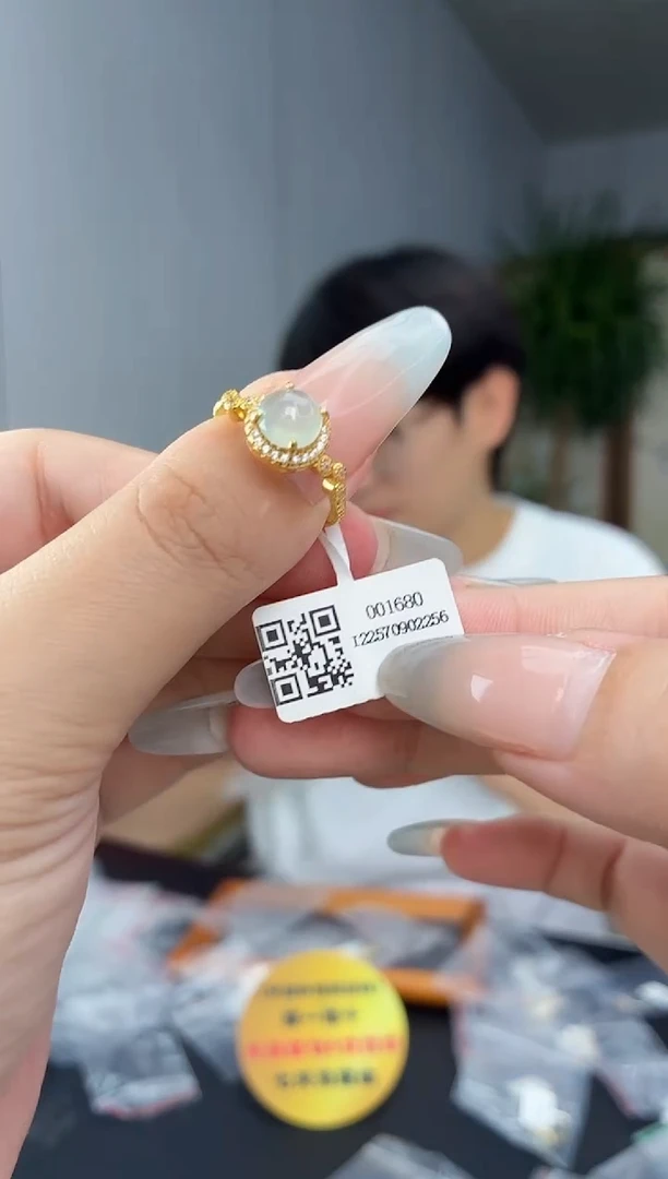 颈饰银S925镶嵌翡翠1111111111