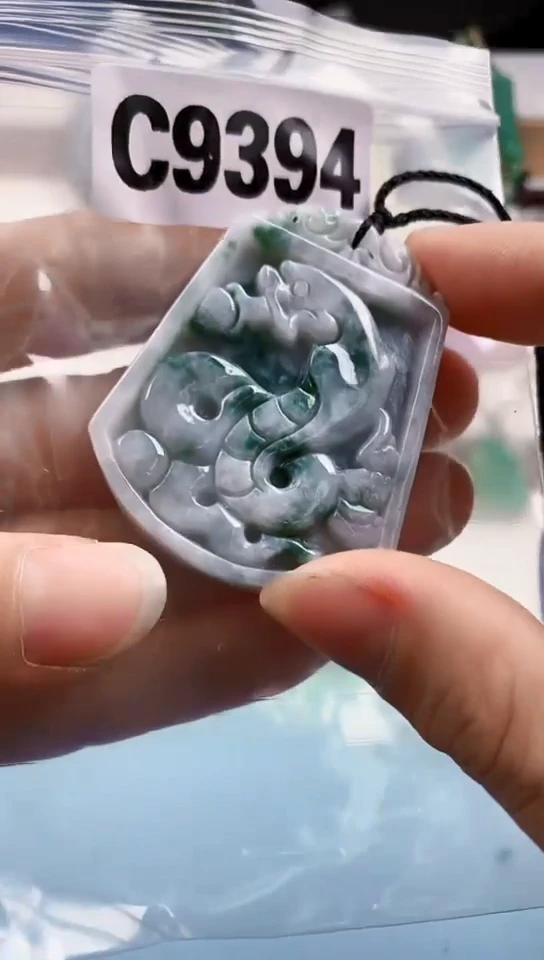 翡翠未镶嵌颈饰天然翡翠吊坠挂件