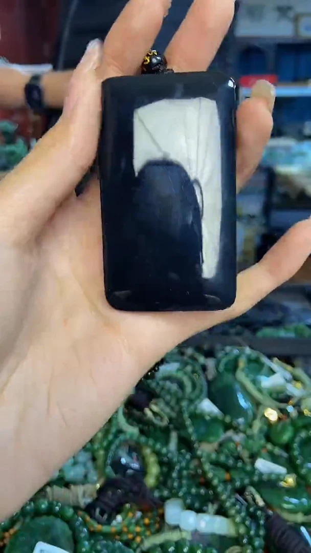 未镶嵌和田玉挂件1