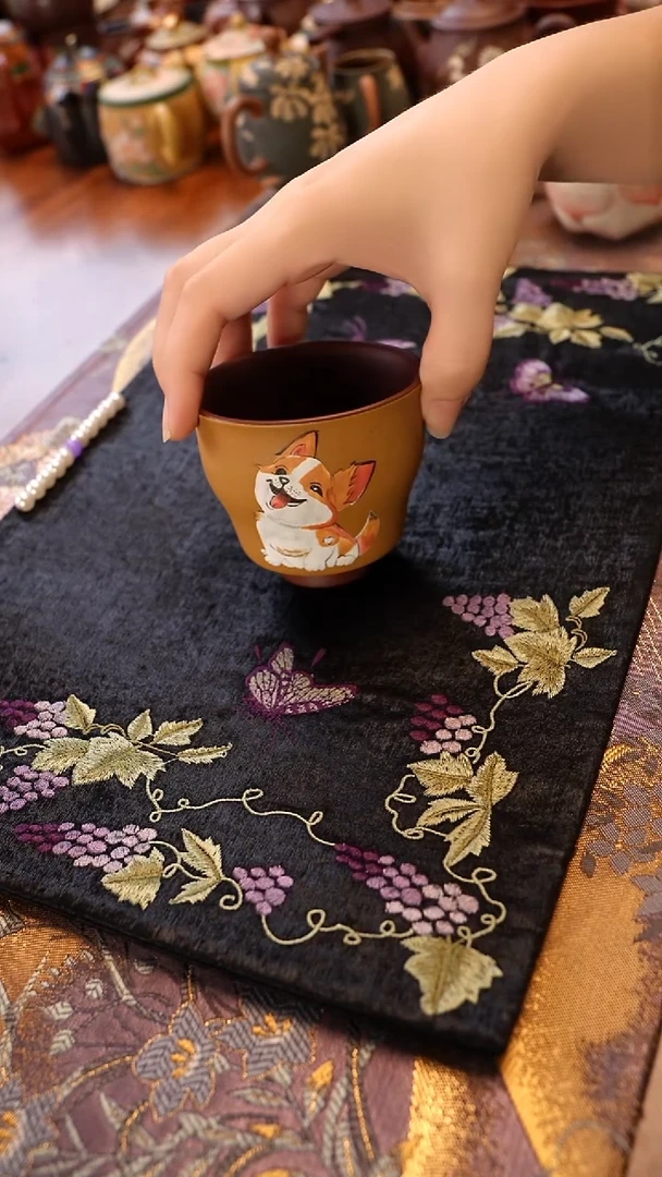 紫砂茶宠紫泥粉浆 狗狗杯