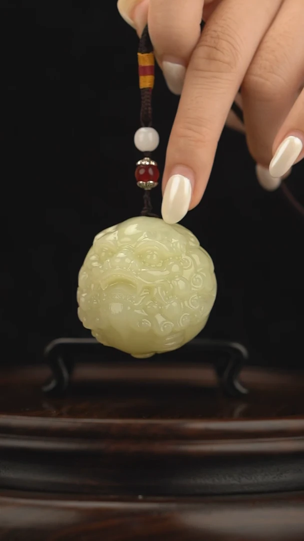 玉【醒狮】天然玉石手把件