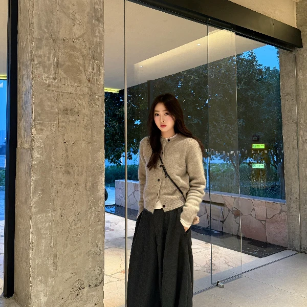 百搭毛针织衫小香风显瘦气质网红短款时尚宽松秋冬圆领韩版秋季