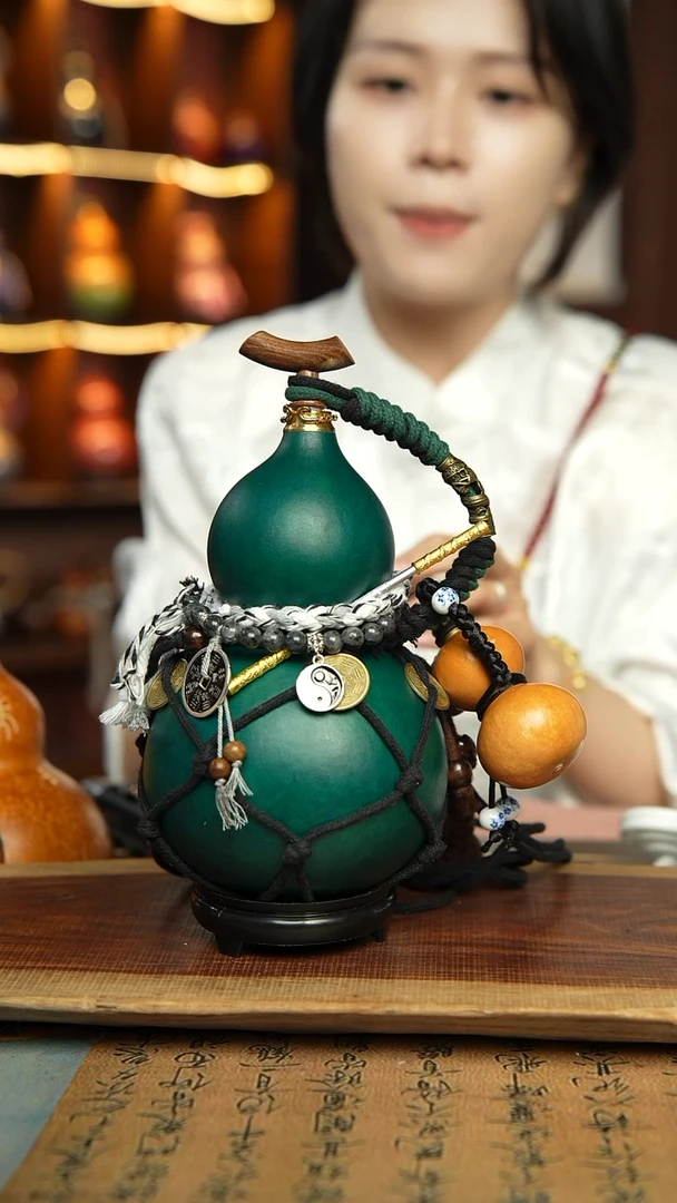 60号700ml左右非遗大漆酒葫芦