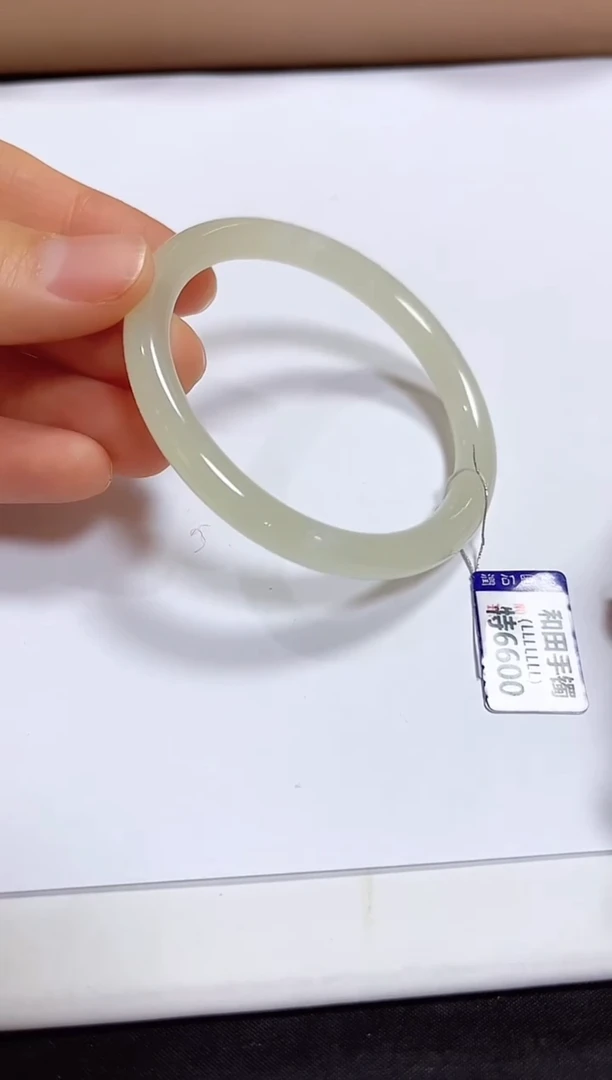 颈饰未镶嵌和田玉手镯54