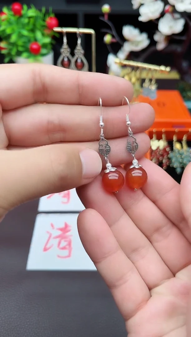 玛瑙/玉髓耳钉银S925镶嵌230000