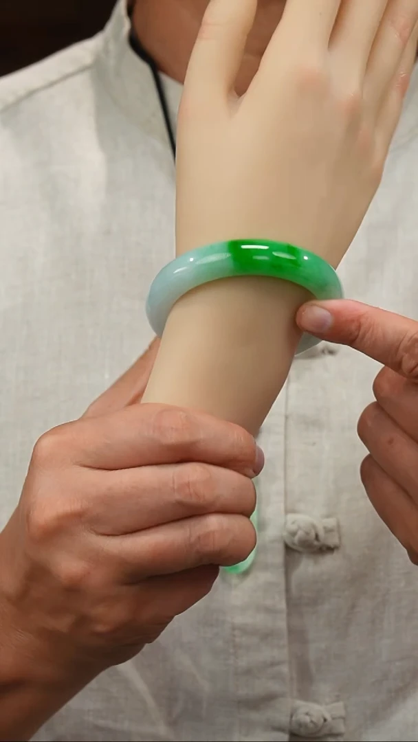 翡翠手镯未镶嵌6662·1·