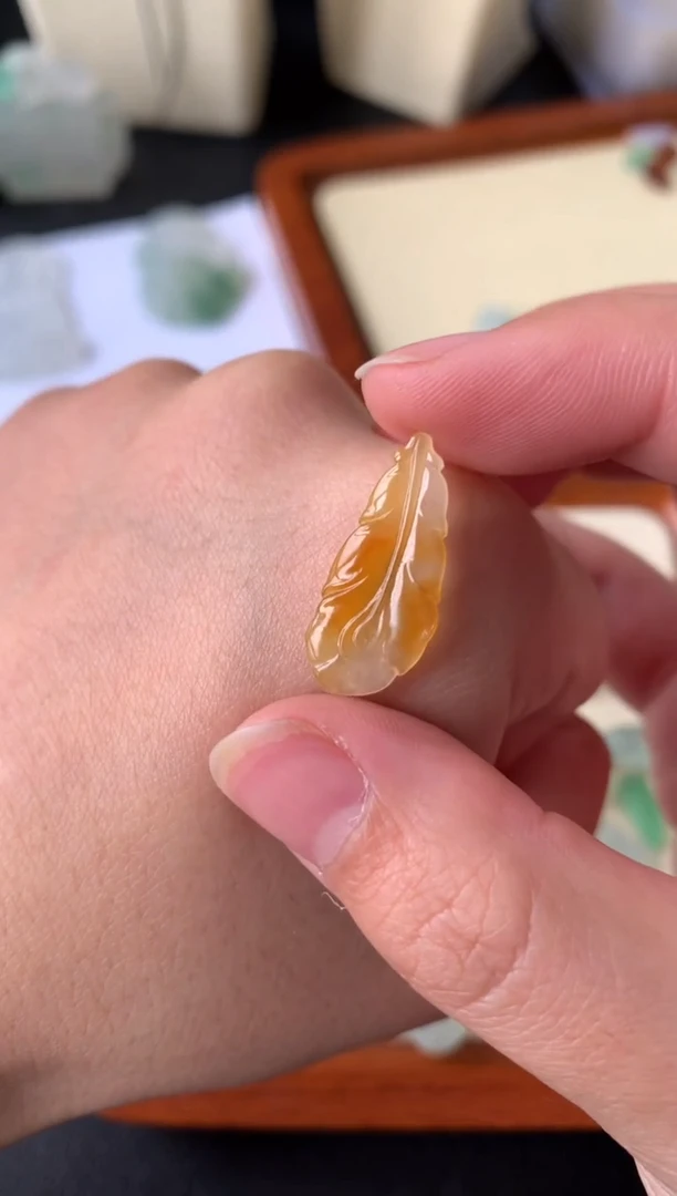 【闪购商品】定制翡翠未镶嵌翡翠
