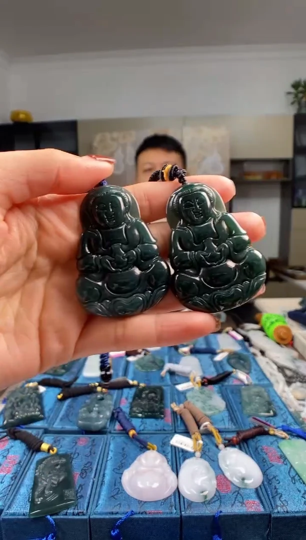 颈饰未镶嵌翡翠多样性发其一
