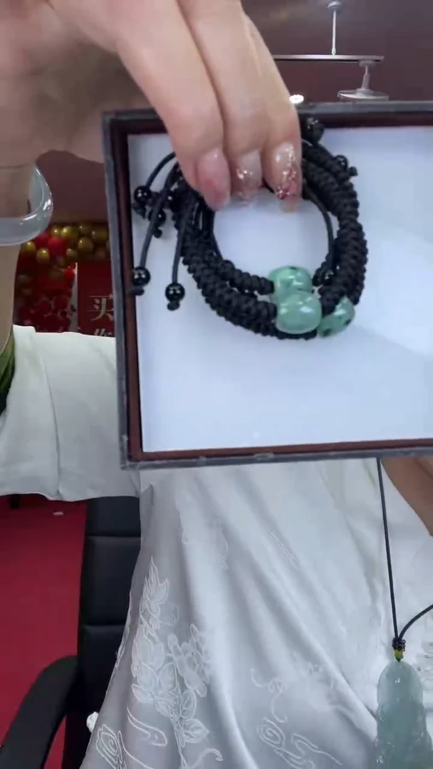 【闪购商品】翡翠手绳未镶嵌多样性发1件