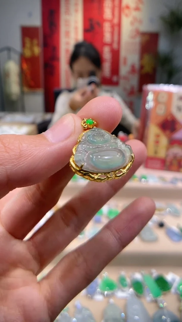 【闪购商品】翡翠吊坠(不含链)18K金镶嵌佛公