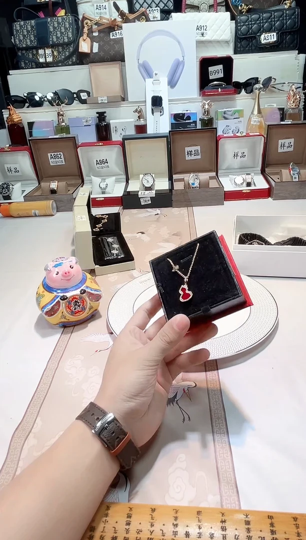 瓷片瓷器 库房到期 全部地板价@@1