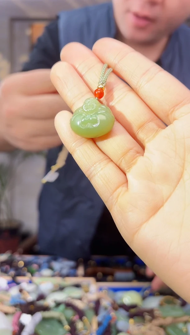 【闪购商品】和田玉颈饰未镶嵌拍一发一