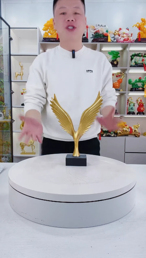 摆件金色大鹏展翅
