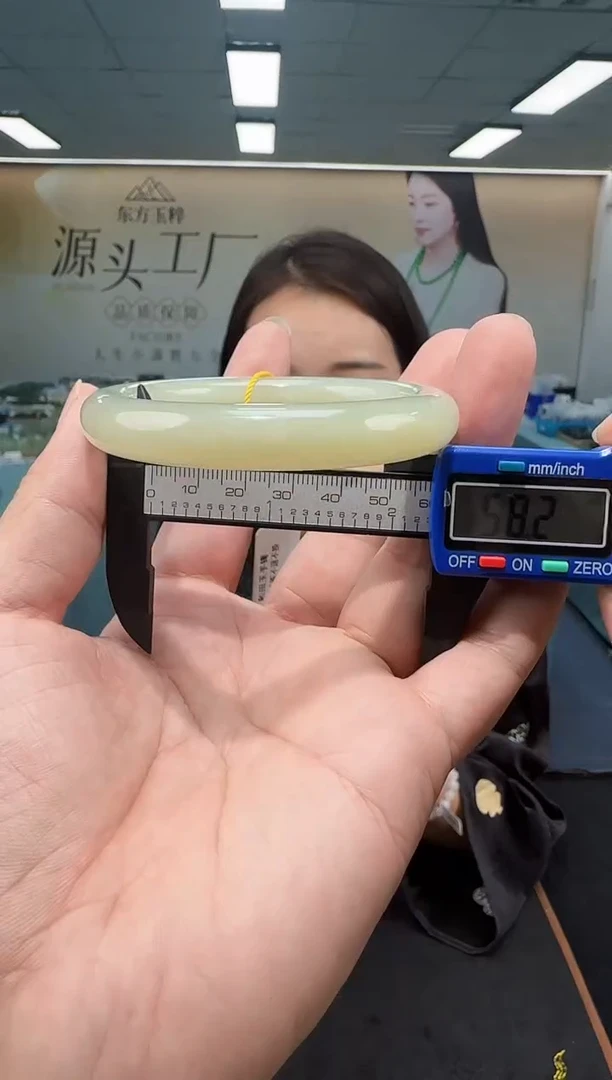 未镶嵌手镯和田玉多样性发货 拍一发一