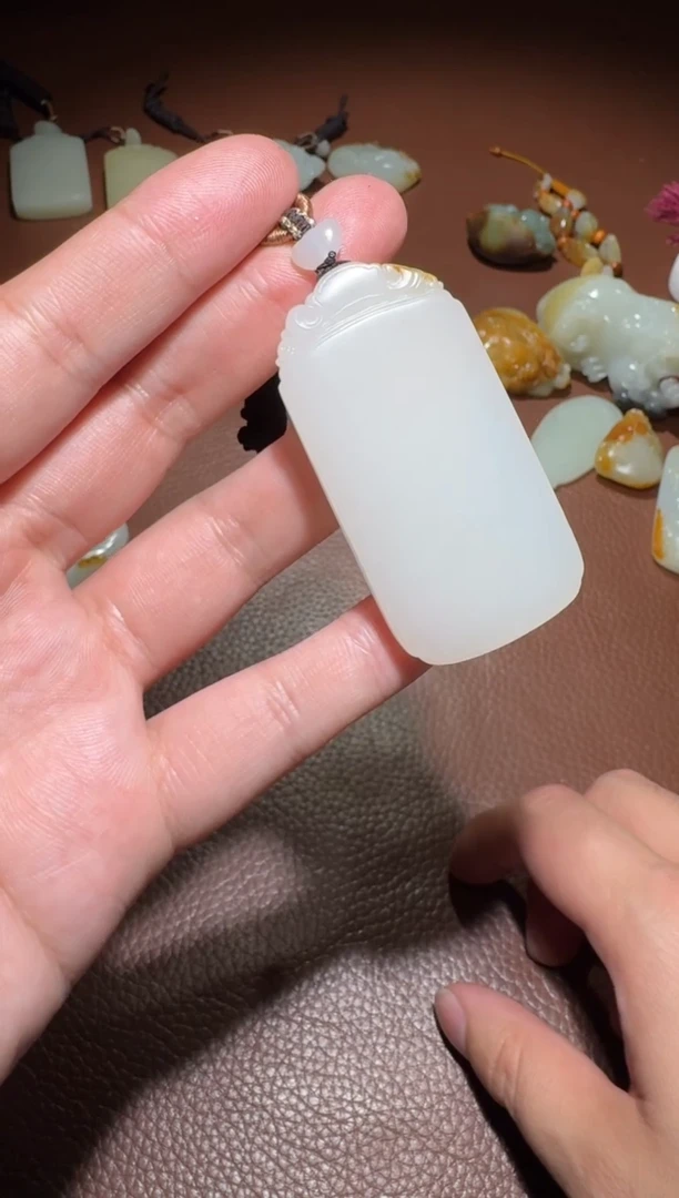 未镶嵌和田玉挂件勇**梦和田玉