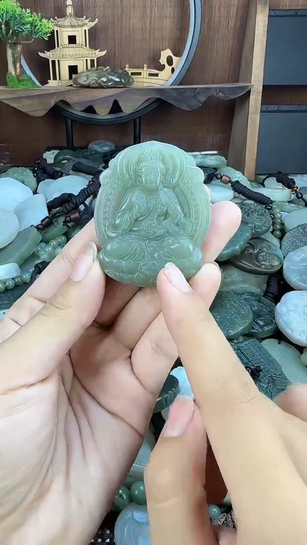 颈饰未镶嵌和田玉1