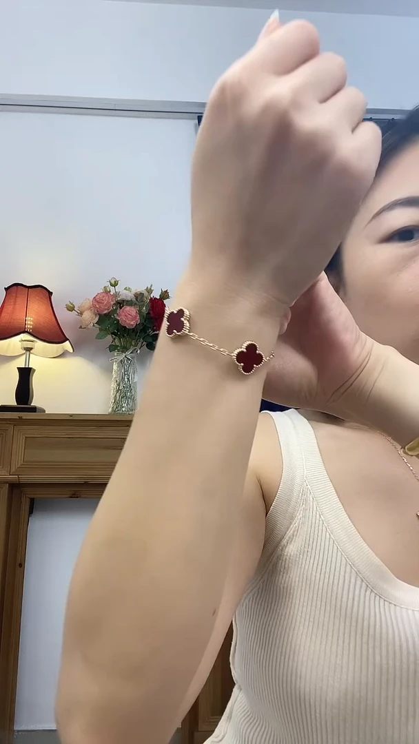 玛瑙/玉髓手链18K金镶嵌手链