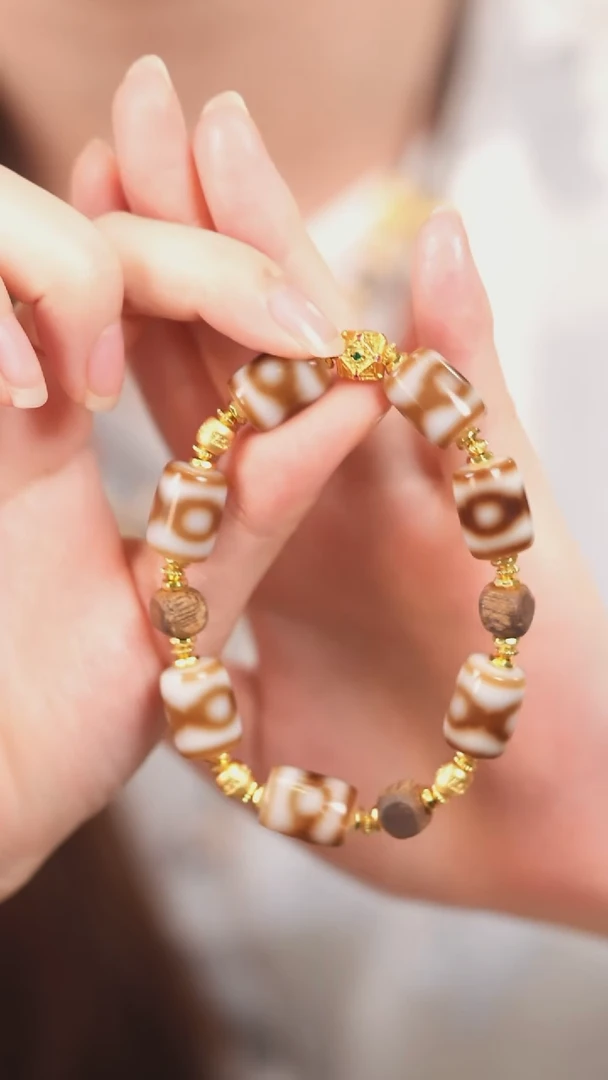 玛瑙/玉髓（覆膜）颈饰未镶嵌传世珠宝