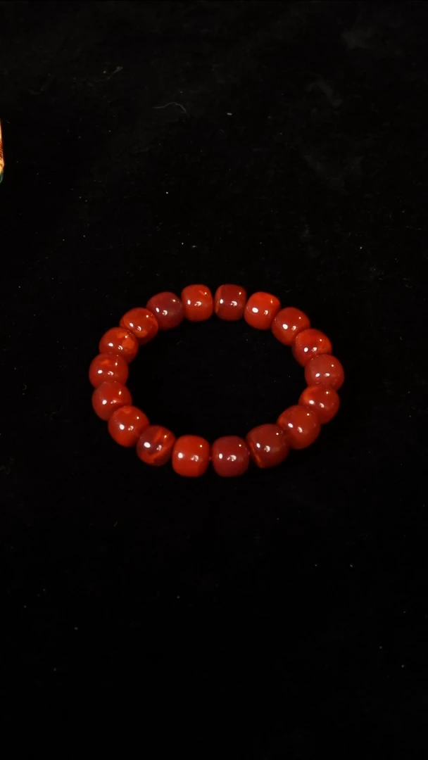 未镶嵌手串南红玛瑙双色老型单圈12M+
