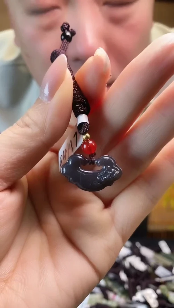 【闪购商品】和田玉颈饰未镶嵌多样性发货，拍一发一