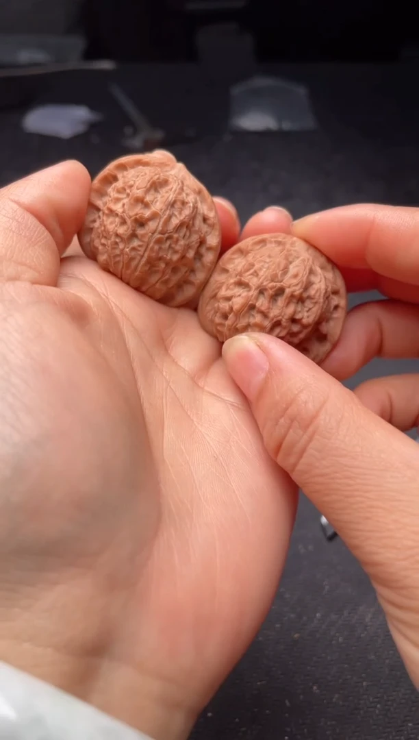 把件文玩核桃w260 血麒麟 36尺