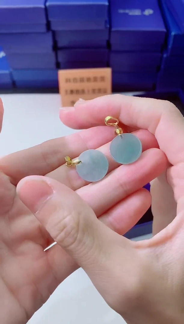 翡翠未镶嵌颈饰多样性随机发其一